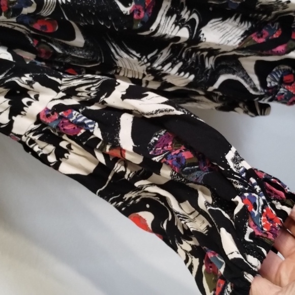 Free People Drift Away open  shoulder size small balloon sleeve blouse relaxed - Picture 4 of 10